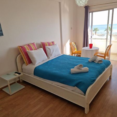 Kolonaki Seaview Apartments Lárnaka Szoba fotó