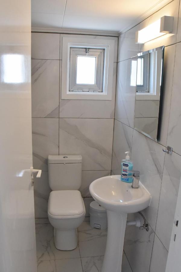 Kolonaki Seaview Apartments Lárnaka Kültér fotó